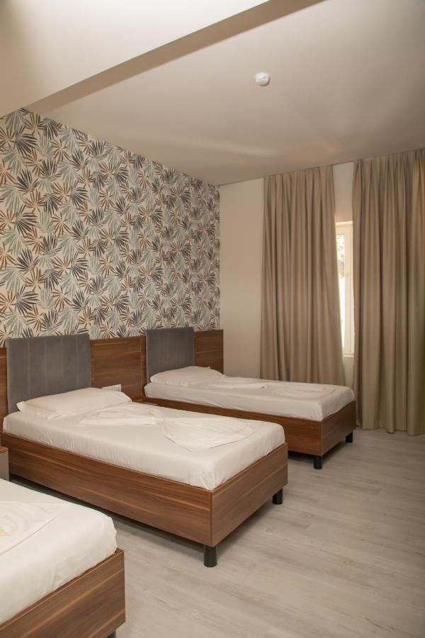 Hotel Dyrrah Durrës Exterior foto